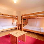 公寓 Latschüel By Vacations, Familienwohnung Im Zentrum Mit Privatparkplatz 阿罗萨
