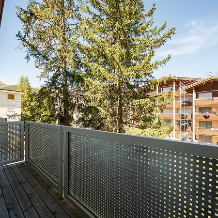 Latschüel By Vacations, Familienwohnung Im Zentrum Mit Privatparkplatz *