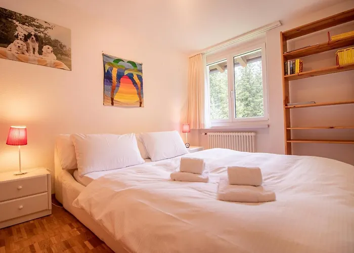 Latschüel By Vacations, Familienwohnung Im Zentrum Mit Privatparkplatz Apartamento *