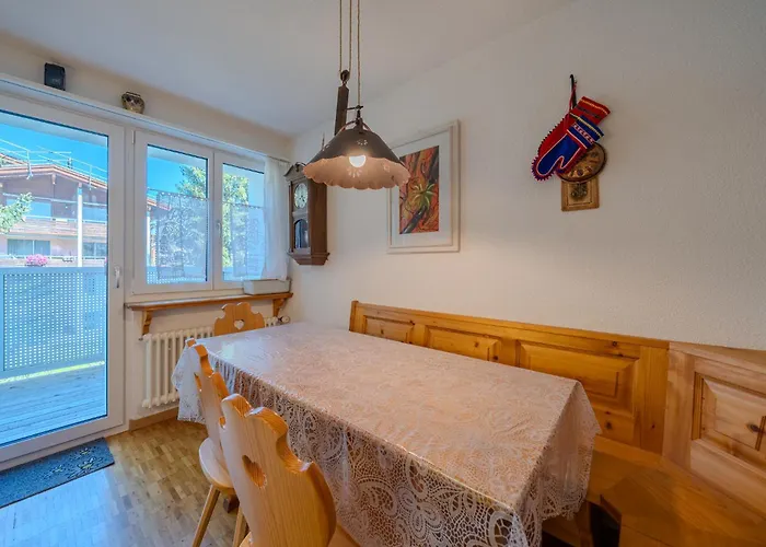 Latschüel By Vacations, Familienwohnung Im Zentrum Mit Privatparkplatz * 아로사